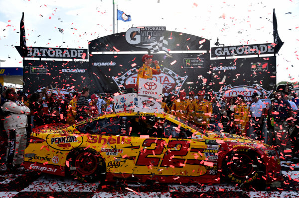 Monster Energy NASCAR Cup Series
Toyota Owners 400
Richmond International Raceway, Richmond, VA USA
Sunday 30 April 2017
Joey Logano, Team Penske, Shell Pennzoil Ford Fusion wins.
World Copyright: Rusty Jarrett
LAT Images
ref: Digital Image 17RIC1rj_4384