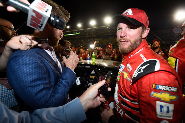 Monster Energy NASCAR Cup Series
Ford EcoBoost 400
Homestead-Miami Speedway, Homestead, FL USA
Sunday 19 November 2017
Dale Earnhardt Jr, Hendrick Motorsports, Axalta Chevrolet SS
World Copyright: John K Harrelson
LAT Images