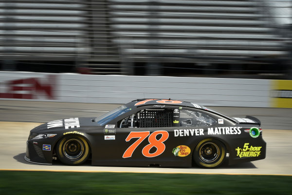 2017 Monster Energy NASCAR Cup Series
STP 500
Martinsville Speedway, Martinsville, VA USA
Friday 31 March 2017
Martin Truex Jr, Furniture Row/Denver Mattress Toyota Camry
World Copyright: Scott R LePage/LAT Images
ref: Digital Image lepage-170331-mv-0110