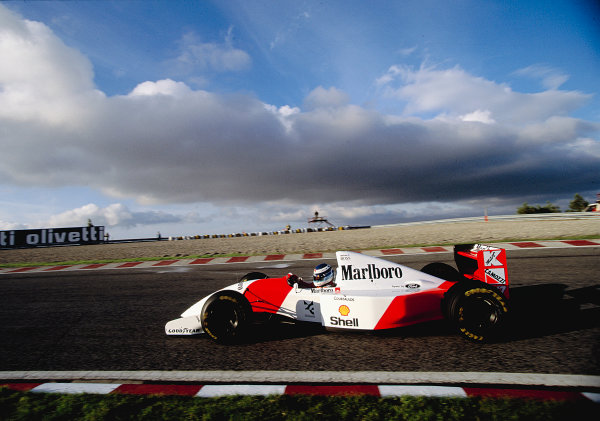 1993 Portuguese Grand Prix.
Estoril, Portugal.
24-26 September 1993.
Mika Hakkinen (McLaren MP4/8 Ford Ford).
Ref-93 POR 25.
World Copyright - LAT Photographic

