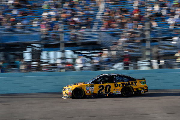 Monster Energy NASCAR Cup Series
Ford EcoBoost 400
Homestead-Miami Speedway, Homestead, FL USA
Sunday 19 November 2017
Matt Kenseth, Joe Gibbs Racing, DEWALT Hurricane Recovery Toyota Camry
World Copyright: Rusty Jarrett
LAT Images Monster Energy NASCAR Cup Series
Ford EcoBoost 400
Homestead-Miami Speedway, Homestead, FL USA
Sunday 19 November 2017
Matt Kenseth, Joe Gibbs Racing, DEWALT Hurricane Recovery Toyota Camry
World Copyright: Rusty Jarrett
LAT Images