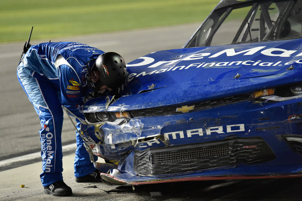 2017 Xfinity - Powershares QQQ 300
Daytona International Speedway, Daytona Beach, FL USA
Saturday 25 February 2017
Elliott Sadler pits for damage.
World Copyright: Rusty Jarrett/LAT Images
ref: Digital Image 17DAY1rj_05629 2017 Xfinity - Powershares QQQ 300
Daytona International Speedway, Daytona Beach, FL USA
Saturday 25 February 2017
Elliott Sadler pits for damage.
World Copyright: Rusty Jarrett/LAT Images
ref: Digital Image 17DAY1rj_05629