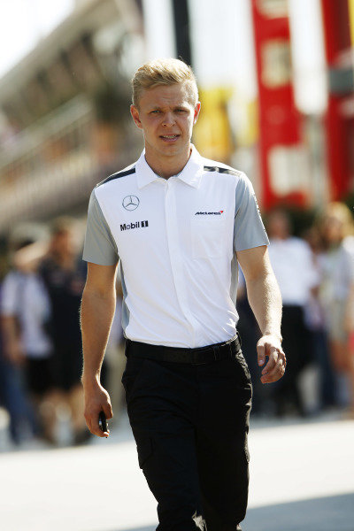 Circuit de Catalunya, Barcelona, Spain.
Friday 9 May 2014.
Kevin Magnussen, McLaren.
World Copyright: Charles Coates/LAT Photographic.
ref: Digital Image _N7T8484