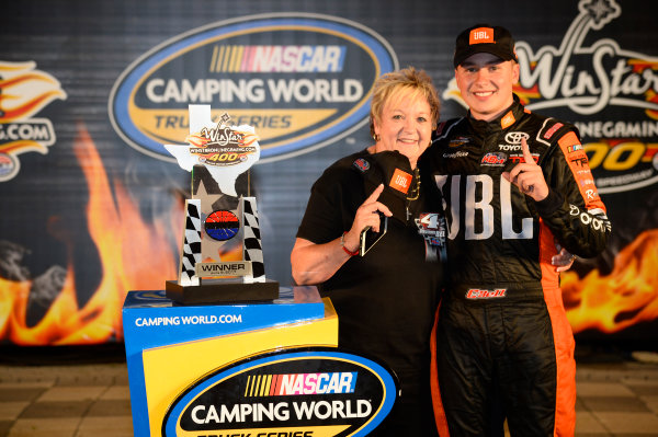 NASCAR Camping World Truck Series
winstaronlinegaming.com 400
Texas Motor Speedway, Ft. Worth, TX USA
Friday 9 June 2017
Christopher Bell, JBL Toyota Tundra, celebrates in Victory Lane.
World Copyright: John K Harrelson
LAT Images
ref: Digital Image 17TEX2jh_02499 NASCAR Camping World Truck Series
winstaronlinegaming.com 400
Texas Motor Speedway, Ft. Worth, TX USA
Friday 9 June 2017
Christopher Bell, JBL Toyota Tundra, celebrates in Victory Lane.
World Copyright: John K Harrelson
LAT Images
ref: Digital Image 17TEX2jh_02499