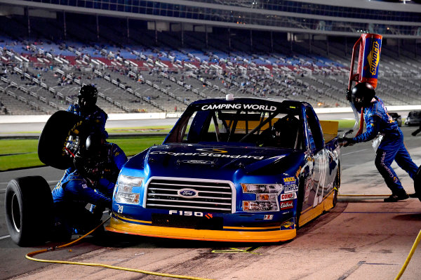 NASCAR Camping World Truck Series
JAG Metals 350
Texas Motor Speedway
Fort Worth, TX USA
Saturday 4 November 2017
Chase Briscoe, Cooper Standard Ford F150
World Copyright: Rusty Jarrett
LAT Images NASCAR Camping World Truck Series
JAG Metals 350
Texas Motor Speedway
Fort Worth, TX USA
Saturday 4 November 2017
Chase Briscoe, Cooper Standard Ford F150
World Copyright: Rusty Jarrett
LAT Images