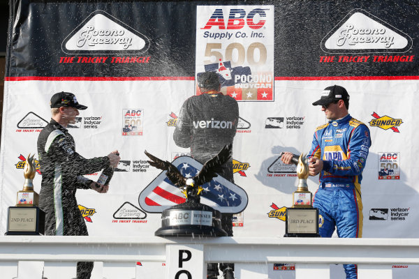Verizon IndyCar Series
ABC Supply 500
Pocono Raceway, Long Pond, PA USA
Sunday 20 August 2017
Will Power, Team Penske Chevrolet, Josef Newgarden, Team Penske Chevrolet, Alexander Rossi, Curb Andretti Herta Autosport with Curb-Agajanian Honda celebrate with champagne on the podium
World Copyright: Phillip Abbott
LAT Images
ref: Digital Image abbott_pocono_0817_8081 Verizon IndyCar Series
ABC Supply 500
Pocono Raceway, Long Pond, PA USA
Sunday 20 August 2017
Will Power, Team Penske Chevrolet, Josef Newgarden, Team Penske Chevrolet, Alexander Rossi, Curb Andretti Herta Autosport with Curb-Agajanian Honda celebrate with champagne on the podium
World Copyright: Phillip Abbott
LAT Images
ref: Digital Image abbott_pocono_0817_8081