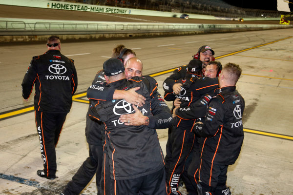 NASCAR Camping World Truck Series
Ford EcoBoost 200
Homestead-Miami Speedway, Homestead, FL USA
Friday 17 November 2017
Christopher Bell, JBL Toyota Tundra championship celebration
World Copyright: Lesley Ann Miller
LAT Images NASCAR Camping World Truck Series
Ford EcoBoost 200
Homestead-Miami Speedway, Homestead, FL USA
Friday 17 November 2017
Christopher Bell, JBL Toyota Tundra championship celebration
World Copyright: Lesley Ann Miller
LAT Images