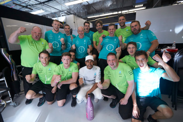 Circuit of the Americas, Austin, Texas, United States of America.
Sunday 22 October 2017.
Lewis Hamilton, Mercedes AMG, 1st Position, celebrates with the Mercedes team.
World Copyright: Steve Etherington/LAT Images
ref: Digital Image SNE10047 Circuit of the Americas, Austin, Texas, United States of America.
Sunday 22 October 2017.
Lewis Hamilton, Mercedes AMG, 1st Position, celebrates with the Mercedes team.
World Copyright: Steve Etherington/LAT Images
ref: Digital Image SNE10047