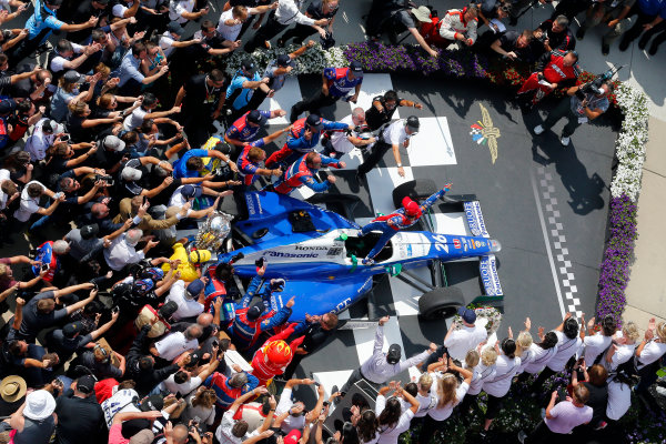 Verizon IndyCar Series
Indianapolis 500 Race
Indianapolis Motor Speedway, Indianapolis, IN USA
Sunday 28 May 2017
Takuma Sato, Andretti Autosport Honda celebrates in victory lane after winning
World Copyright: Russell LaBounty
LAT Images