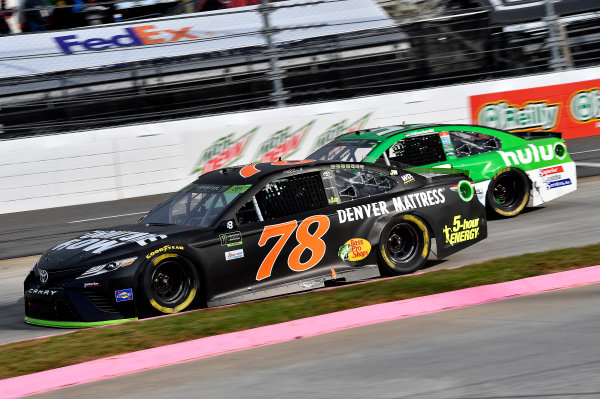 Monster Energy NASCAR Cup Series
First Data 500
Martinsville Speedway, Martinsville VA USA
Sunday 29 October 2017
Martin Truex Jr, Furniture Row Racing, Furniture Row/Denver Mattress Toyota Camry
World Copyright: Rusty Jarrett
LAT Images Monster Energy NASCAR Cup Series
First Data 500
Martinsville Speedway, Martinsville VA USA
Sunday 29 October 2017
Martin Truex Jr, Furniture Row Racing, Furniture Row/Denver Mattress Toyota Camry
World Copyright: Rusty Jarrett
LAT Images