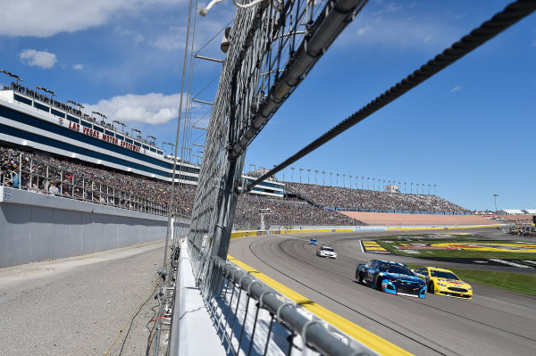 Monster Energy NASCAR Cup Series
Pennzoil 400
Las Vegas Motor Speedway, Las Vegas, NV USA
Sunday 4 March 2018
Kasey Kahne, Leavine Family Racing, Chevrolet Camaro Procore, Ryan Blaney, Team Penske, Ford Fusion Menards / Pennzoil
World Copyright: John K Harrelson
NKP / LAT Images Monster Energy NASCAR Cup Series
Pennzoil 400
Las Vegas Motor Speedway, Las Vegas, NV USA
Sunday 4 March 2018
Kasey Kahne, Leavine Family Racing, Chevrolet Camaro Procore, Ryan Blaney, Team Penske, Ford Fusion Menards / Pennzoil
World Copyright: John K Harrelson
NKP / LAT Images