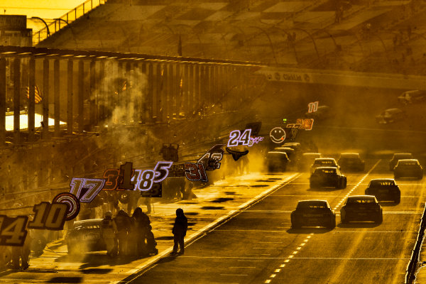 Monster Energy NASCAR Cup Series
Ford EcoBoost 400
Homestead-Miami Speedway, Homestead, FL USA
Sunday 19 November 2017
Jimmie Johnson, Hendrick Motorsports, Lowe's Chevrolet SS, pit stop
World Copyright: Michael L. Levitt
LAT Images