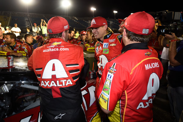 Monster Energy NASCAR Cup Series
Ford EcoBoost 400
Homestead-Miami Speedway, Homestead, FL USA
Sunday 19 November 2017
Dale Earnhardt Jr, Hendrick Motorsports, Axalta Chevrolet SS, Greg Ives
World Copyright: John K Harrelson
LAT Images Monster Energy NASCAR Cup Series
Ford EcoBoost 400
Homestead-Miami Speedway, Homestead, FL USA
Sunday 19 November 2017
Dale Earnhardt Jr, Hendrick Motorsports, Axalta Chevrolet SS, Greg Ives
World Copyright: John K Harrelson
LAT Images