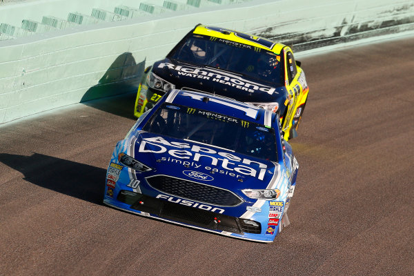 Monster Energy NASCAR Cup Series
Ford EcoBoost 400
Homestead-Miami Speedway, Homestead, FL USA
Sunday 19 November 2017
Danica Patrick, Stewart-Haas Racing, Aspen Dental Ford Fusion and Paul Menard, Richard Childress Racing, Richmond/Menards Chevrolet SS
World Copyright: Russell LaBounty
LAT Images