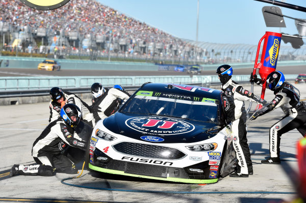 Monster Energy NASCAR Cup Series
Ford EcoBoost 400
Homestead-Miami Speedway, Homestead, FL USA
Sunday 19 November 2017
Kevin Harvick, Stewart-Haas Racing, Jimmy John's Ford Fusion
World Copyright: Nigel Kinrade
LAT Images Monster Energy NASCAR Cup Series
Ford EcoBoost 400
Homestead-Miami Speedway, Homestead, FL USA
Sunday 19 November 2017
Kevin Harvick, Stewart-Haas Racing, Jimmy John's Ford Fusion
World Copyright: Nigel Kinrade
LAT Images