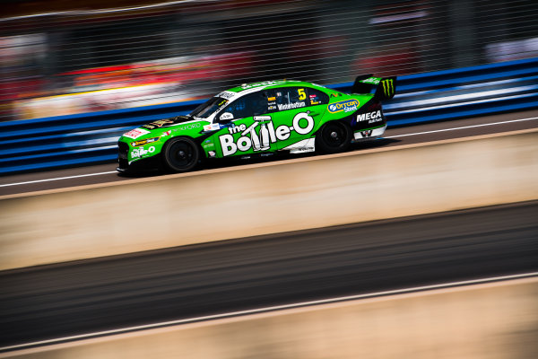 2017 Supercars Championship Round 6. 
Darwin Triple Crown, Hidden Valley Raceway, Northern Territory, Australia.
Friday June 16th to Sunday June 18th 2017.
Mark Winterbottom drives the #5 The Bottle-O Racing Ford Falcon FGX.
World Copyright: Daniel Kalisz/LAT Images
Ref: Digital Image 160617_VASCR6_DKIMG_1024.JPG