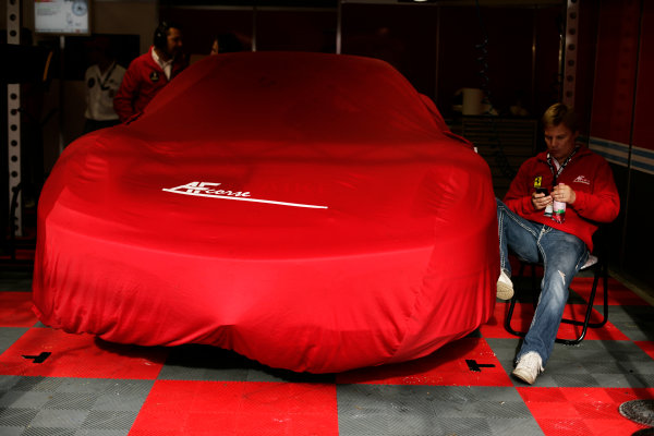 Circuit de La Sarthe, Le Mans, France. 6th - 13th June 2010.
The damaged car of Luis Perez Companc / Matias Russo / Mika Salo, AF Corse SRL, No
93 Ferrari 430 GT in the garage.
Atmosphere. Portrait.
World Copyright: Drew Gibson/LAT Photographic
Digital Image _Y8P5077 Circuit de La Sarthe, Le Mans, France. 6th - 13th June 2010.
The damaged car of Luis Perez Companc / Matias Russo / Mika Salo, AF Corse SRL, No
93 Ferrari 430 GT in the garage.
Atmosphere. Portrait.
World Copyright: Drew Gibson/LAT Photographic
Digital Image _Y8P5077