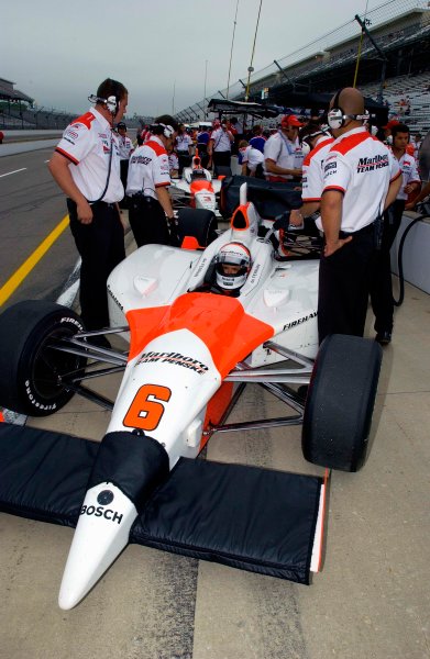 Pole Weekend for the 87th Indianapolis 500, Indianapolis Motor Speedway, Speedway, Indiana, USA 25 May,2003
The team Penske cars (#6-deFerran-front) wait to be refueled during practice.
World Copyright-F
Peirce Williams 2003 LAT Photographic
ref: Digital Image Only