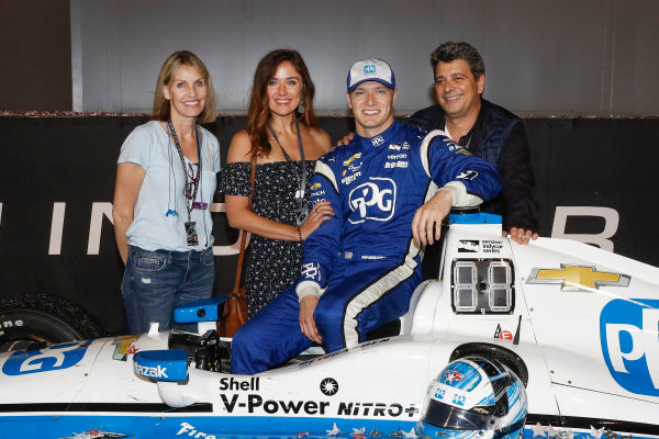 Verizon IndyCar Series
Bommarito Automotive Group 500
Gateway Motorsports Park, Madison, IL USA
Saturday 26 August 2017
Winner Josef Newgarden, Team Penske Chevrolet and family
World Copyright: Michael L. Levitt
LAT Images