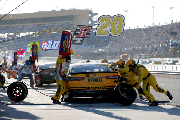 Monster Energy NASCAR Cup Series
Ford EcoBoost 400
Homestead-Miami Speedway, Homestead, FL USA
Sunday 19 November 2017
Matt Kenseth, Joe Gibbs Racing, DEWALT Hurricane Recovery Toyota Camry
World Copyright: Matthew T. Thacker
LAT Images Monster Energy NASCAR Cup Series
Ford EcoBoost 400
Homestead-Miami Speedway, Homestead, FL USA
Sunday 19 November 2017
Matt Kenseth, Joe Gibbs Racing, DEWALT Hurricane Recovery Toyota Camry
World Copyright: Matthew T. Thacker
LAT Images