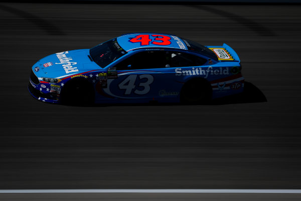 Monster Energy NASCAR Cup Series
Go Bowling 400
Kansas Speedway, Kansas City, KS USA
Friday 12 May 2017
Aric Almirola, Richard Petty Motorsports, Smithfield Ford Fusion
World Copyright: Barry Cantrell
LAT Images
ref: Digital Image 17KAN1bc0973