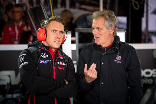 2017 Supercars Championship Round 11.
Bathurst 1000, Mount Panorama, New South Wales, Australia.
Tuesday 3rd October to Sunday 8th October 2017.
Ryan Walkinshaw, Walkinshaw Racing, Jean Francois Thormann, Andretti Autosport.
World Copyright: Daniel Kalisz/LAT Images
Ref: Digital Image 061017_VASCR11_DKIMG_4604.jpg 2017 Supercars Championship Round 11.
Bathurst 1000, Mount Panorama, New South Wales, Australia.
Tuesday 3rd October to Sunday 8th October 2017.
Ryan Walkinshaw, Walkinshaw Racing, Jean Francois Thormann, Andretti Autosport.
World Copyright: Daniel Kalisz/LAT Images
Ref: Digital Image 061017_VASCR11_DKIMG_4604.jpg
