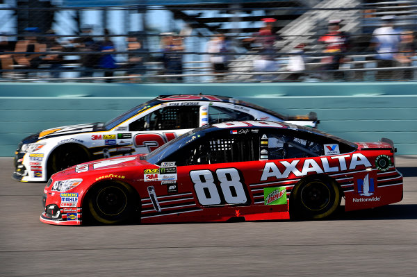 Monster Energy NASCAR Cup Series
Ford EcoBoost 400
Homestead-Miami Speedway, Homestead, FL USA
Sunday 19 November 2017
Dale Earnhardt Jr, Hendrick Motorsports, Axalta Chevrolet SS and Ryan Newman, Richard Childress Racing, Caterpillar Chevrolet SS
World Copyright: Rusty Jarrett
LAT Images