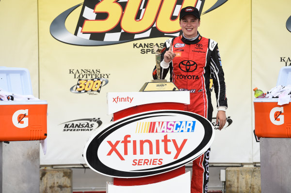 NASCAR XFINITY Series
Kansas Lottery 300
Kansas Speedway, Kansas City, KS USA
Saturday 21 October 2017
Christopher Bell, JBL Toyota Camry, Celebrates in Victory Lane.
World Copyright: John K Harrelson
LAT Images