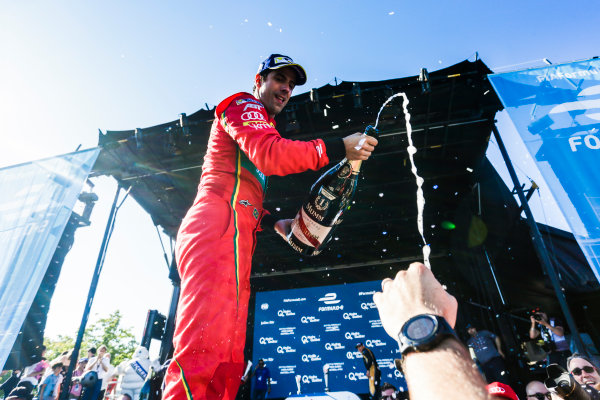 2016/2017 FIA Formula E Championship.
Round 11 - Montreal ePrix, Canada
Saturday 29 July 2017.
Lucas Di Grassi (BRA), ABT Schaeffler Audi Sport, Spark-Abt Sportsline, ABT Schaeffler FE02 celebrates on the podium.
Photo: Andrew Ferraro/LAT/Formula E
ref: Digital Image _FER4554