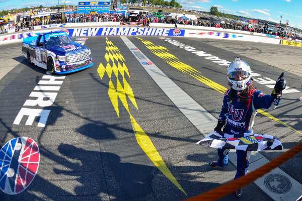 23-24 September, 2016, Loudon, New Hampshire USA
William Byron celebrates after winning, Sunoco
?2016, Logan Whitton
LAT Photo USA
23-24 September, 2016, Loudon, New Hampshire USA
William Byron celebrates after winning, Sunoco
?2016, Logan Whitton
LAT Photo USA