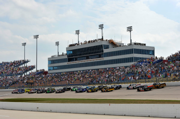 7-8 September, 2013, Newton, Iowa USA
The entire field during restart
©2013, Scott R LePage
LAT Photo USA 7-8 September, 2013, Newton, Iowa USA
The entire field during restart
©2013, Scott R LePage
LAT Photo USA