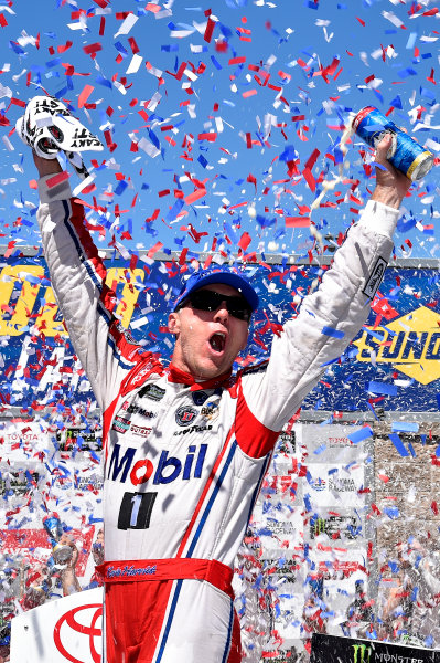 Monster Energy NASCAR Cup Series
Toyota/Save Mart 350
Sonoma Raceway, Sonoma, CA USA
Sunday 25 June 2017
Kevin Harvick, Stewart-Haas Racing, Mobil 1 Ford Fusion wins Sonoma.
World Copyright: Rusty Jarrett
LAT Images