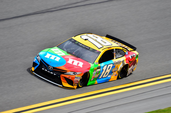 2017 NASCAR Cup - Daytona 500
Daytona International Speedway, Daytona Beach, FL USA
Saturday 18 February 2017
Kyle Busch, M&M's Toyota Camry
World Copyright: John K Harrelson/LAT Images


ref: Digital Image 17DAY1jh_00739