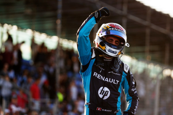 2016/2017 FIA Formula E Championship.
Marrakesh ePrix, Circuit International Automobile Moulay El Hassan, Marrakesh, Morocco.
Sebastien Buemi (SUI), Renault e.Dams, Spark-Renault, Renault Z.E 16.
Saturday 12 November 2016.
Photo: Sam Bloxham/LAT/Formula E
ref: Digital Image _SBB7615 2016/2017 FIA Formula E Championship.
Marrakesh ePrix, Circuit International Automobile Moulay El Hassan, Marrakesh, Morocco.
Sebastien Buemi (SUI), Renault e.Dams, Spark-Renault, Renault Z.E 16.
Saturday 12 November 2016.
Photo: Sam Bloxham/LAT/Formula E
ref: Digital Image _SBB7615