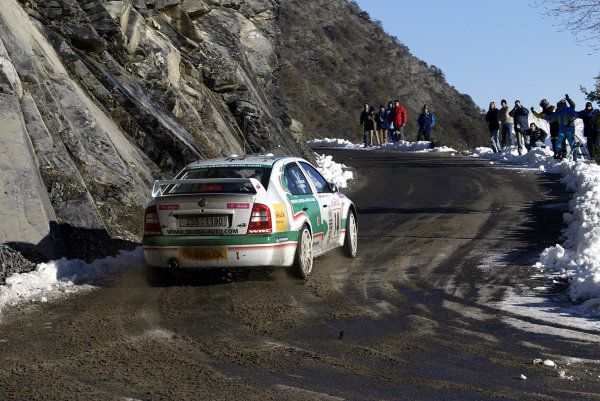 2003 FIA World Rally Championship.
Monte Carlo, Monaco. Rd1.
23-26 January 2003.
Didier Auriol/Denis Giradet (Skoda Octavia WRC Evo3) 9th position.
World Copyright: McKlein/LAT Photographic
2003 FIA World Rally Championship.
Monte Carlo, Monaco. Rd1.
23-26 January 2003.
Didier Auriol/Denis Giradet (Skoda Octavia WRC Evo3) 9th position.
World Copyright: McKlein/LAT Photographic