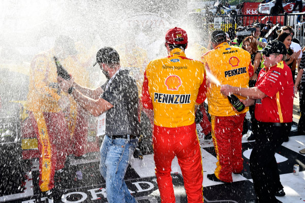 Monster Energy NASCAR Cup Series
Toyota Owners 400
Richmond International Raceway, Richmond, VA USA
Sunday 30 April 2017
Joey Logano, Team Penske, Shell Pennzoil Ford Fusion wins.
World Copyright: Rusty Jarrett
LAT Images
ref: Digital Image 17RIC1rj_4446 Monster Energy NASCAR Cup Series
Toyota Owners 400
Richmond International Raceway, Richmond, VA USA
Sunday 30 April 2017
Joey Logano, Team Penske, Shell Pennzoil Ford Fusion wins.
World Copyright: Rusty Jarrett
LAT Images
ref: Digital Image 17RIC1rj_4446