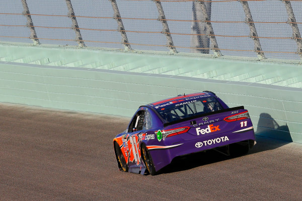 Monster Energy NASCAR Cup Series
Ford EcoBoost 400
Homestead-Miami Speedway, Homestead, FL USA
Sunday 19 November 2017
Denny Hamlin, Joe Gibbs Racing, FedEx Express Toyota Camry
World Copyright: Russell LaBounty
LAT Images Monster Energy NASCAR Cup Series
Ford EcoBoost 400
Homestead-Miami Speedway, Homestead, FL USA
Sunday 19 November 2017
Denny Hamlin, Joe Gibbs Racing, FedEx Express Toyota Camry
World Copyright: Russell LaBounty
LAT Images