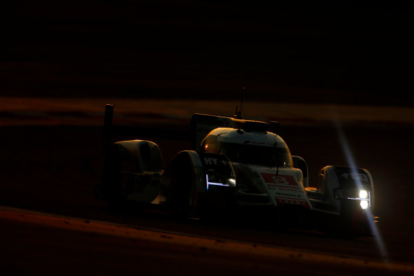 2015 FIA World Endurance Championship
Bahrain 6-Hours
Bahrain International Circuit, Bahrain
Saturday 21 November 2015.
Lucas Di Grassi, Lo?c Duval, Oliver Jarvis (#8 LMP1 Audi Sport Team Joest Audi R18 e-tron quattro).
World Copyright: Alastair Staley/LAT Photographic
ref: Digital Image _79P1220 2015 FIA World Endurance Championship
Bahrain 6-Hours
Bahrain International Circuit, Bahrain
Saturday 21 November 2015.
Lucas Di Grassi, Lo?c Duval, Oliver Jarvis (#8 LMP1 Audi Sport Team Joest Audi R18 e-tron quattro).
World Copyright: Alastair Staley/LAT Photographic
ref: Digital Image _79P1220