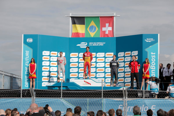 2014/2015 FIA Formula E Championship.
Berlin ePrix, Berlin Tempelhof Airport, Germany.
Saturday 23 May 2015
Podium. 1st, Lucas di Grassi (BRA)/Audi Abt Sport - Spark-Renault SRT_01E, 2nd, Jerome D'Ambrosio (BEL)/Dragon Racing - Spark-Renault SRT_01E and 3rd, Sebastien Buemi (SWI)/E.dams Renault - Spark-Renault SRT_01E.
Photo: Andrew Ferraro/LAT/Formula E
ref: Digital Image _MG_7613
2014/2015 FIA Formula E Championship.
Berlin ePrix, Berlin Tempelhof Airport, Germany.
Saturday 23 May 2015
Podium. 1st, Lucas di Grassi (BRA)/Audi Abt Sport - Spark-Renault SRT_01E, 2nd, Jerome D'Ambrosio (BEL)/Dragon Racing - Spark-Renault SRT_01E and 3rd, Sebastien Buemi (SWI)/E.dams Renault - Spark-Renault SRT_01E.
Photo: Andrew Ferraro/LAT/Formula E
ref: Digital Image _MG_7613