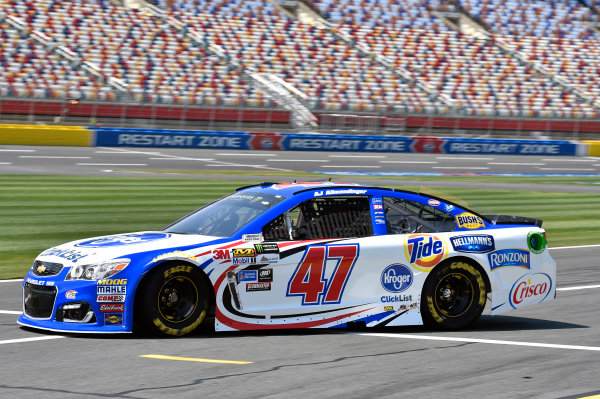 Monster Energy NASCAR Cup Series
Monster Energy NASCAR All-Star Race
Charlotte Motor Speedway, Concord, NC USA
Friday 19 May 2017
AJ Allmendinger, JTG Daugherty Racing, Kroger ClickList Chevrolet SS
World Copyright: Nigel Kinrade
LAT Images
ref: Digital Image 17CLT1nk02797