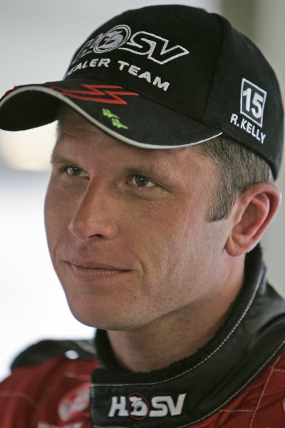 2005 Australian V8 Supercars
Symmons Plains Raceway, Australia. 11th - 13th November 2005
Race winner Garth Tander (HSV Dealer Team Holden Commodore VZ). Portrait.
World Copyright: Mark Horsburgh / LAT Photographic
ref: 05AusV8SP34