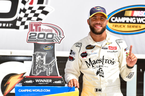 NASCAR Camping World Truck Series
LTI Printing 200
Michigan International Speedway, Brooklyn, MI USA
Saturday 12 August 2017
Darrell Wallace Jr, Maestro's Classic Chevrolet Silverado celebrates in Victory Lane
World Copyright: Nigel Kinrade
LAT Images