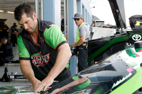 2017 NASCAR Xfinity Series - Boyd Gaming 300
Las Vegas Motor Speedway - Las Vegas, NV USA
Friday 10 March 2017
Daniel Suarez, Interstate Batteries Toyota Camry Crew Member
World Copyright: Matthew T. Thacker/LAT Images
ref: Digital Image 17LAS1mt1191